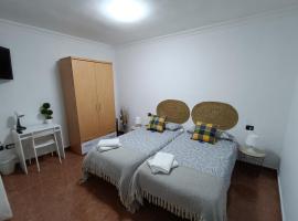 Rincón de Joel Habitación con baño privado, bed and breakfast en La Orotava