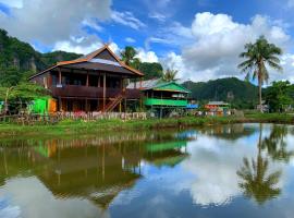 NASRUL HOUSE HOMESTAY FOR BACKPACKERS โรงแรมสำหรับครอบครัวในMaros