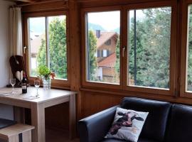 Holiday apartment Alpenrose, ξενοδοχείο σε Rieden
