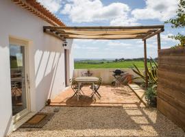 Costa Vicentina cottage with a view, hotel en Cercal