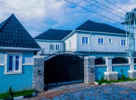 2bedroom comfort shortlet, hotel en Gwarinpa