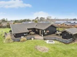 Stunning Home In Humble With Sauna
