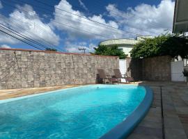 Blumen Espaço "piscina privativa' – hotel w mieście Blumenau