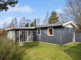 3 Bedroom Gorgeous Home In Kalundborg, hytte i Kalundborg