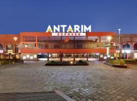 Antarim Express, hotell i Bharuch