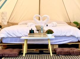 Camping phutajoy Khaosok แคมป์ปิ้งภูตาจ้อยเขาศก, luxury tent in Ban Thung Lang Tham