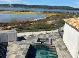 Luxury between sea and pond evenings prohibited, hotel in Frontignan