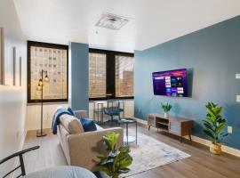 Vibrant Luxury PRIME LOCATION 24-7 Gym Lounge Roku WiFi，位于匹兹堡的酒店