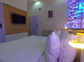 Soulmate Hotels & Suites, hotel with parking in Lagos