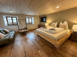 Landhaus am Weissensee, hotel de playa en F&uuml;ssen