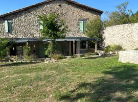 Le Gast, Vaumeilh, hotel v mestu Sisteron