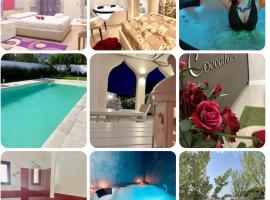 Luxury B&B Coccolhouse, hotel con jacuzzi a San Cesario di Lecce