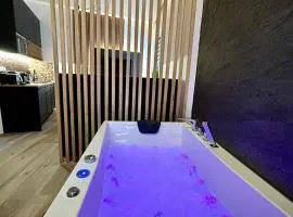 Ocean Black jacuzzi