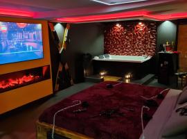 LOVEROOM "Des Chaines Les Passions", hotell sihtkohas Bargemon