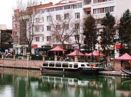 Manzara Hotel, hôtel à Eskişehir