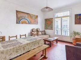 Bright Apartment in Marseille