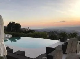 Maison de 4 chambres avec piscine privee jacuzzi et jardin clos a Aspremont