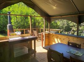 Wilderness Glamping Tents, hotel di Wilderness