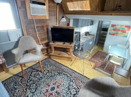 Updated houseboat on the river!, imbarcazione a Fort Lauderdale