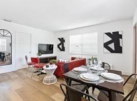 Lovely 2 BR condo with free parking on premises