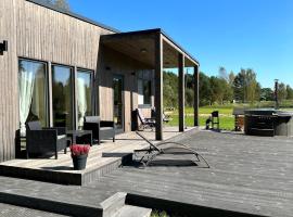 Silazari Klapkalnciems, hotel with hot tubs in Klapkalnciems