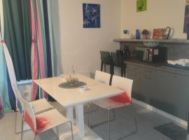 Superbe appartement avec parking, khách sạn ở Roanne