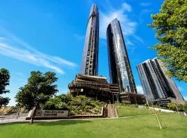 Melbourne Square Apartments
