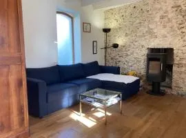 Maison rénovée avec jardin, proche commerces et plage, Locmaria - FR-1-418-245