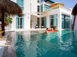 Art Maldives Oasis Pool Villa, vacation rental in Na Jomtien