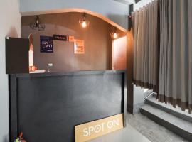 SPOT ON Hotel Hill View, ξενοδοχείο σε Kamakhya