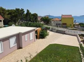 Holiday home Jere modern and near the sea
