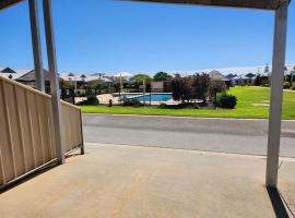 Unit 59 Seafront Estate, hotel u gradu 'Jurien Bay'