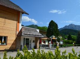 Gasthof Familie Gruber Hotel-Pension, casa de hóspedes em Spital am Pyhrn