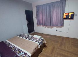 Diek Guest House, hotell i Ibadan