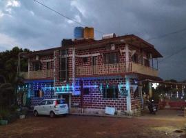 SIDDHANT RESORT, Hotel mit Parkplatz in Kolthare