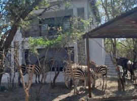 Giraffe Studio @ Kruger, apartamento em Marloth Park