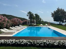 Dependance Romantica sul Lago di Garda, hotel in Torri del Benaco
