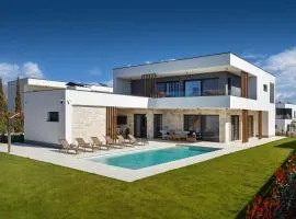 NEW 2024! Villa Levita with Pool