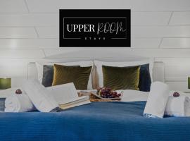 UPPER ROOM: Apartment mit exklusiver Ausstattung-Ausblick auf Weinberge&Mandelblütenpfad, huoneisto kohteessa Neustadt an der Weinstraße