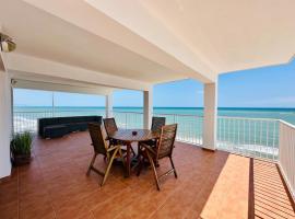 Moya Apartment Denia - Seaview Apartment, hotel v destinaci Denia