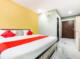 OYO Flagship Aadya Greens, hotel v destinaci Juhi Bari
