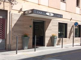 Hotel Touring, hotel em Livorno