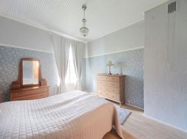 Majoitus Wanhapankki, huoneisto B1, готель у місті Калайокі