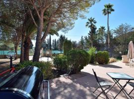 Villa Immersed in Relaxation 500 Metres from the Sea, hotel in Cassibile