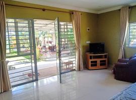 2sisters garden Bungalow, hotell i Kampot