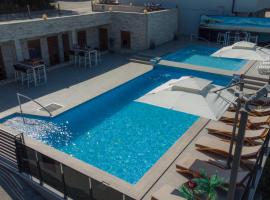 Luxury Apartment & Rooms, hotel in Ljubuški