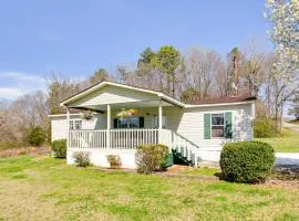 Valley View Lodge Rural Home in Bridgeport!