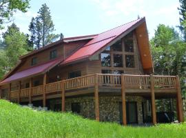 Deep Snow Trail Lodge, cottage in Lead