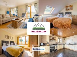 Stunning 5-Bedroom Home in Truro By Hedgerow Properties Limited, hytte i Truro