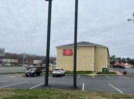 Red Carpet Inn Quantico, hotel di Dumfries